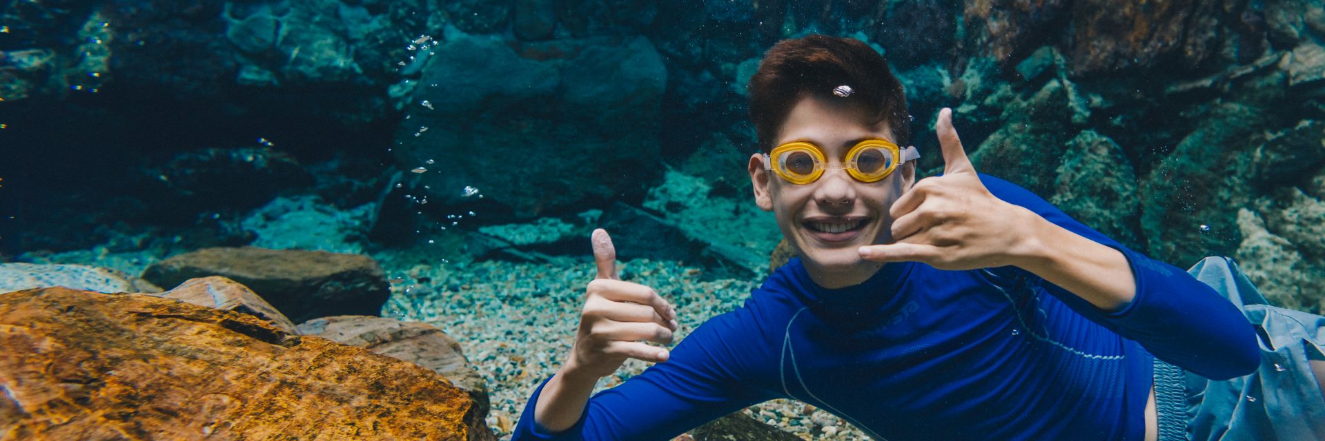 Descubra como nadar na piscina sem qualquer receio