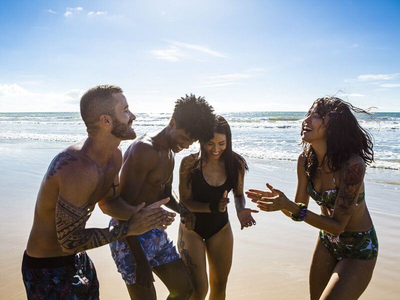lugares para viajar em abril