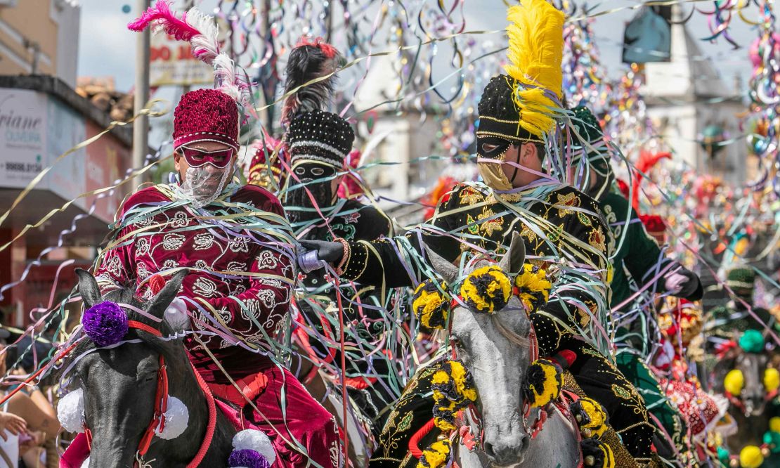 Cavalhadas: como funcionam essas celebrações em Goiás?