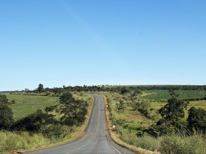 Estrada que liga Goiânia ao interior de Goiás