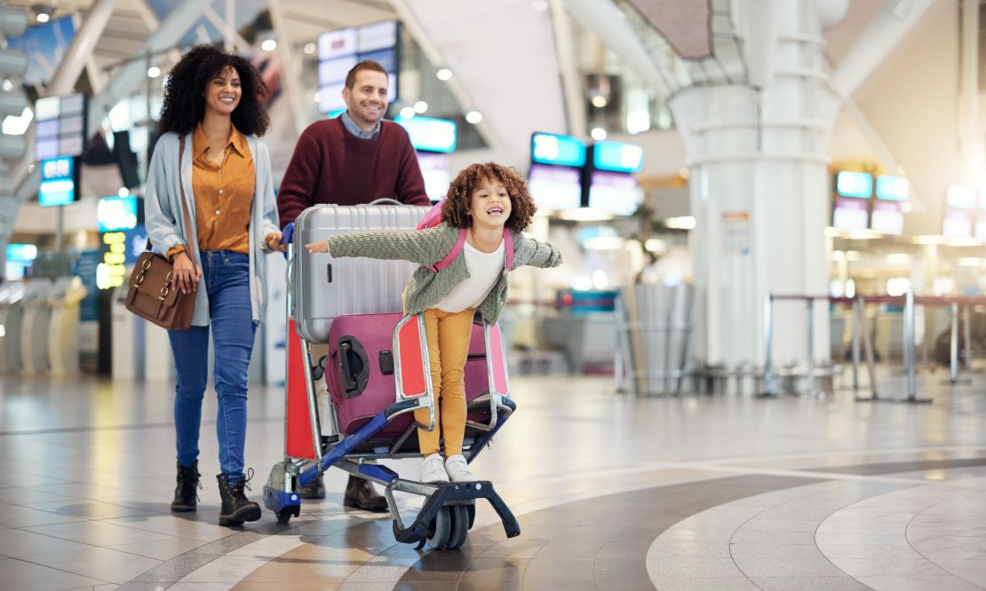 Viagem de avião: guia completo com tudo o que você precisa saber antes de curtir seu passeio